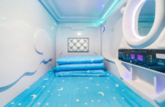 青島天舒太空艙客棧（凱德廣場清江路地鐵站店）