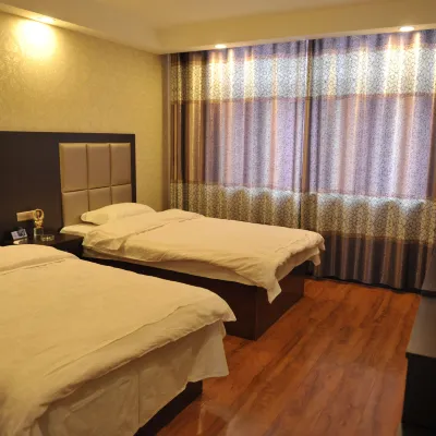 中陽寧興大飯店 杏林大藥房中鋼店附近的飯店