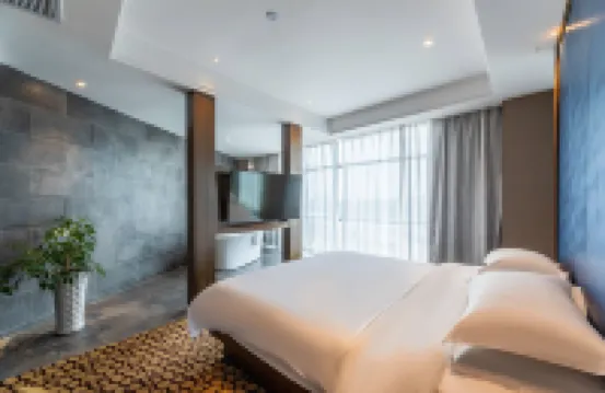 Greenman Lv Yijia Hotel