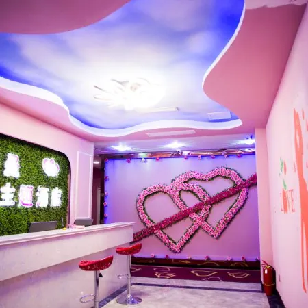 Fangcheng Roman Theme Hotel