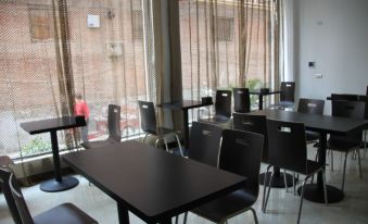 Wenxian Tengyun Hotel