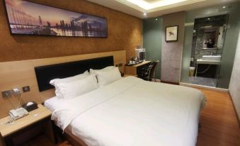 Yixuan Hotel (Shenzhen East Railway Station Buji Old Street)