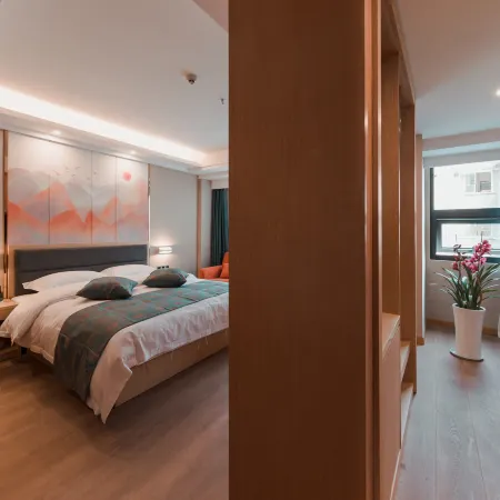 Shihong Dehua Hotel