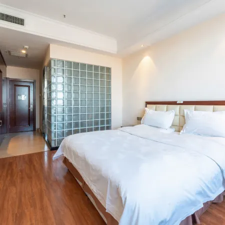 Xinwei Business Hotel