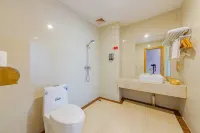 Changyue·Grammy Hotel (Sakura Park)