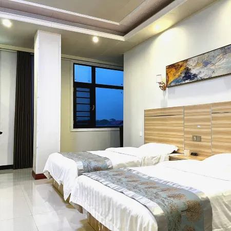 Siluo Heyi Hotel
