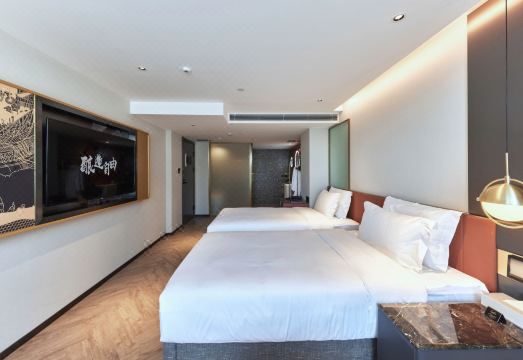 3. M 호텔 (베이..