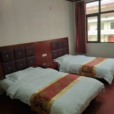 Taibai Zhoujia Inn Отели в г. Тайбай