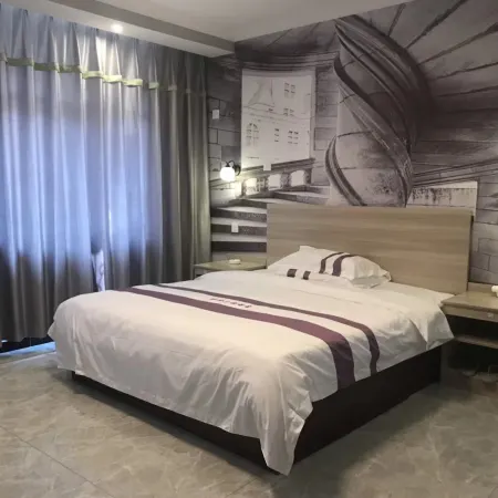 Yongcheng Lizhen shangwubinguan Hotel