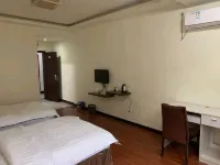 Rujia Business Hotel Hotel di Congjiang