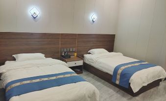 Alxa Zuoqi Jilan Taiyixin Business Hotel
