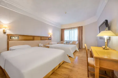 Hotel Silverland Отели рядом с достопримечательностью «Guangdong University of Science & Technology»