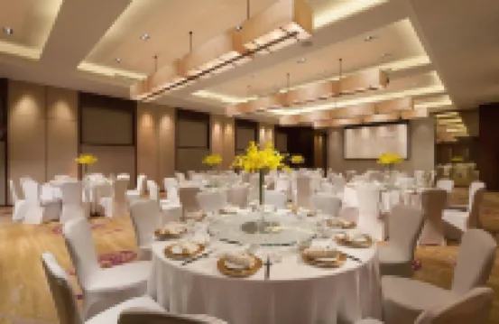 杭州運河黄龍璀麗ホテル