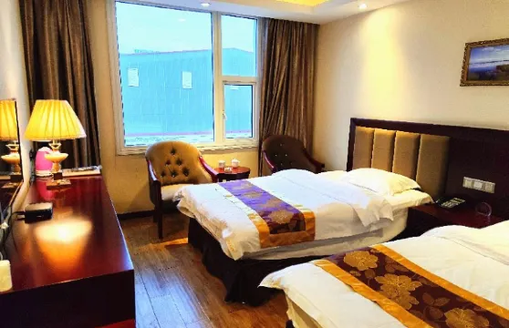 若爾蓋縣碧雲天酒店