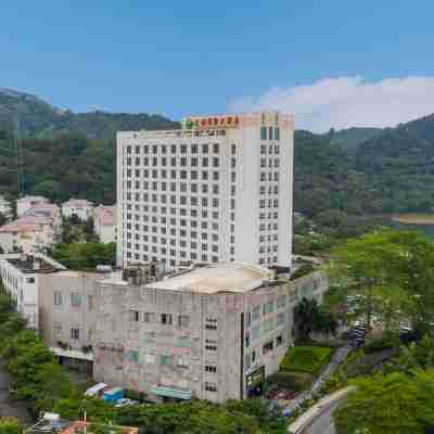 陽春東湖國際大酒店 Hotel Exterior