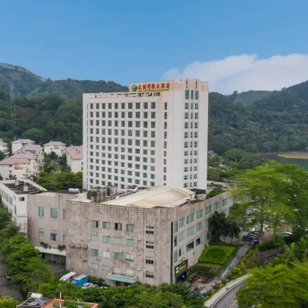 East Lake International Hotel