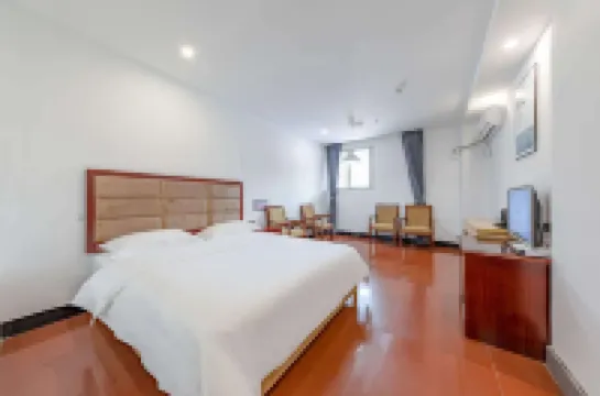 中山金寶酒店（興中廣場逸仙湖公園店） 鄰近孫中山紀念堂公園的酒店