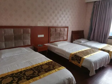 Shangluo Xinjinxu Business Hotel Отели рядом с достопримечательностью «Shangluo Vocational & Technical College»