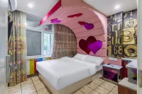Yibin Liangpin Hotel (Shanghai Jiading Chengzhong Road Branch) Hotels near Tesco
