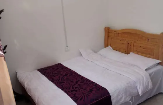 習水長征紅運客棧