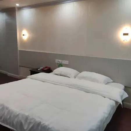 Fengzhou Hostel