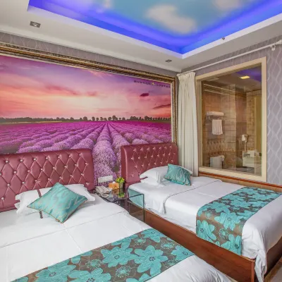 Sunshine 100 Holiday Hotel (Changyi District Government Branch, Zhongxing Street, Jilin) Hotels near Jilin Longtan Tiedong Hospital