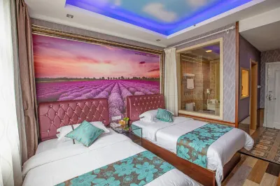 Sunshine 100 Holiday Hotel (Changyi District Government Branch, Zhongxing Street, Jilin) Hotel in zona Kuifu Structure Site