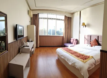 Leshan Zhenzhugang Business Hotel