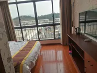 Peng'an Pengyue Business Hotel Hotels in Peng'an