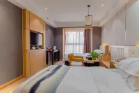 Kunlun Leju Business Hotel (Xinxiang Huixian) - parkir