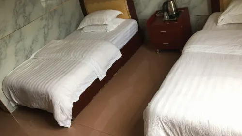 Liuzhou Yurong Carnival Hotel