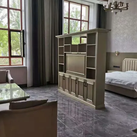 Yulongze Business Club