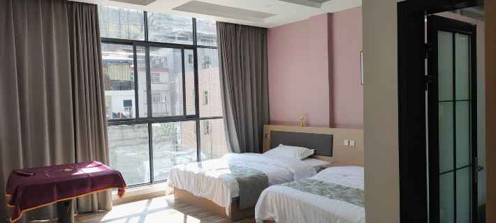 Zigui Asia Hotel Hotéis em Condado de Zigui