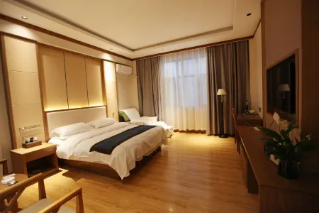 JINFENG HOTEL Отели рядом с достопримечательностью «Jingdong Confucian Temple»