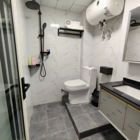 Platinum Times Apartment (Huizhou Freshwater Huiyang High-speed Railway Station)