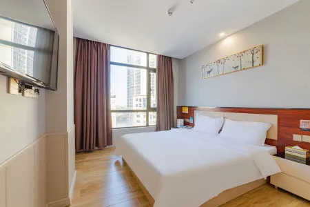 Blue Ocean Hotel (Maoming Dianbai Diancheng Branch) Отели рядом с достопримечательностью «Bohegang»