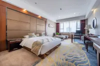 Huadong Hotel