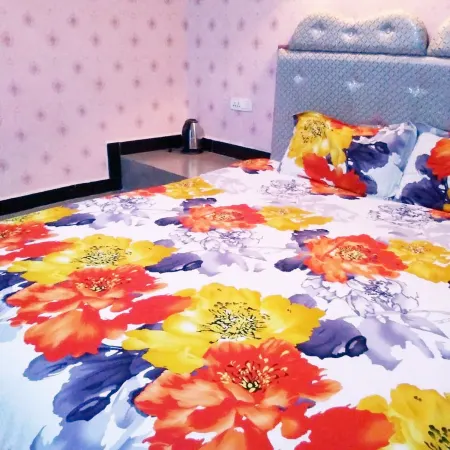 Yuechi Agricultural Machinery Business Hotel