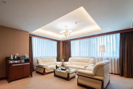 Changhong International Hotel Отели рядом с достопримечательностью «House of Pingyang in Han Dynasty»