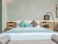 Yinxin  Hotel ( Fuxian Lake GuanglongTown) - Balkoner
