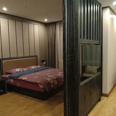 Xinjinjiang Boutique Hotel