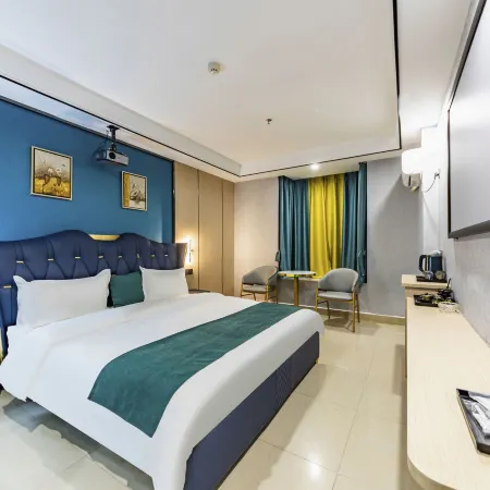 Yujing Light Luxury Apartment (Haifeng Food Street Branch)