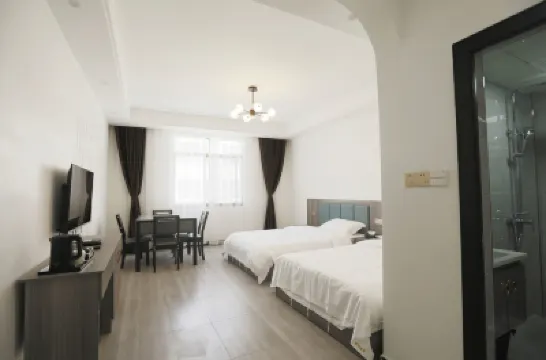 Fairy Mountain Junyi Hotel Hotels near Chongqing Xiannvshan Airport