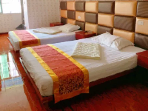 Wulong County Yuetu Hotel Hotels near Wulong Railway Station