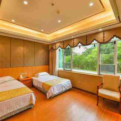 Longquan Hotel Rooms