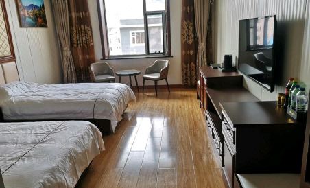 Dongtai Hotel - Housity