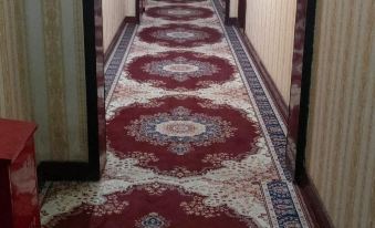 Wolong Business Hotel