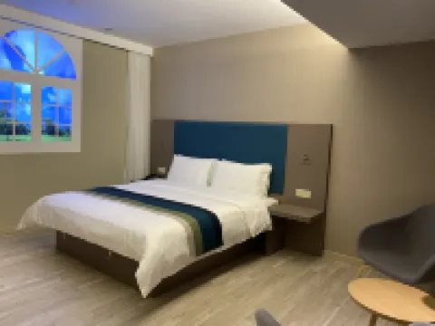 Home Inn (inzhou Zhongyang Street Train Station Branch)