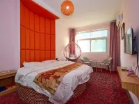 Mengxiang Youth Fashion Hotel (Gaopoyan Pedestrian Street Engineering Institute) Hotels near Henan Procuratorial Professional College