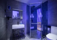 Fuzhou Youye hotel (Yantai Mountain Park Student Street) - Esports